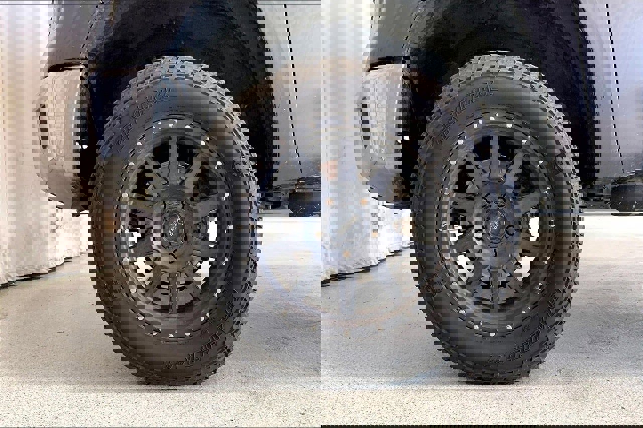 Used 2020 Toyota Tundra SR5 w/ SR5 Upgrade Package image 6