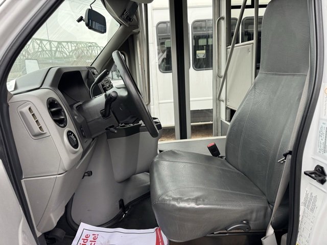 Used 2019 Ford E-350 and Econoline 350 Super Duty w/ Shuttle Bus Prep Package image 7