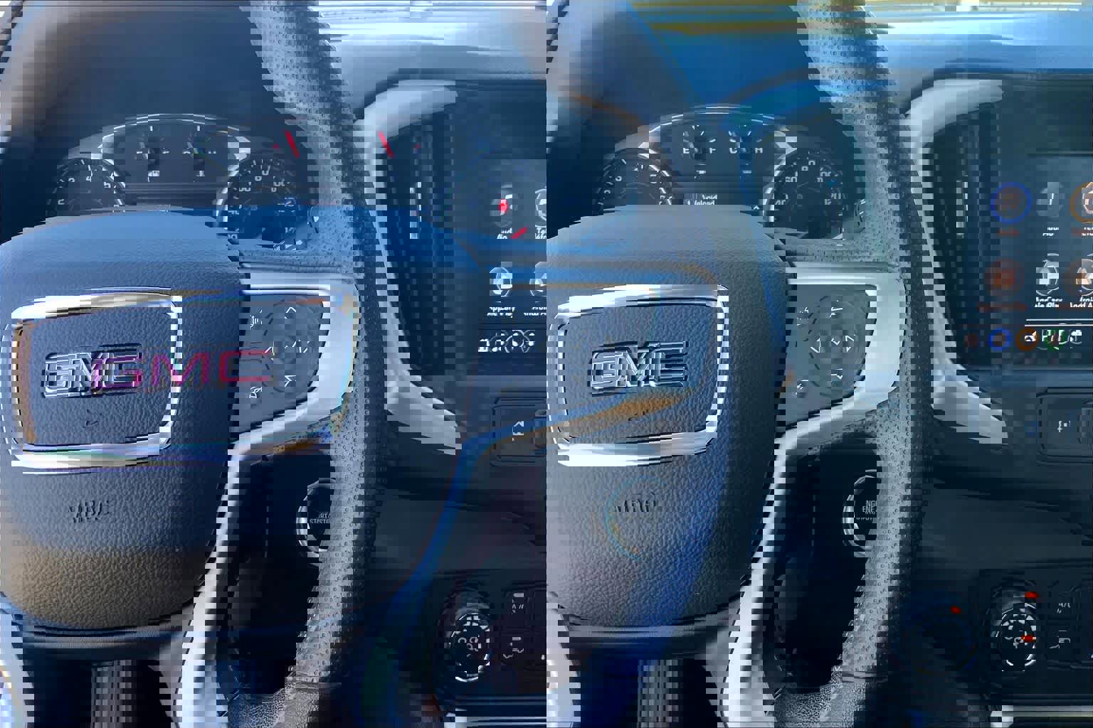 Used 2022 GMC Terrain SLE image 20