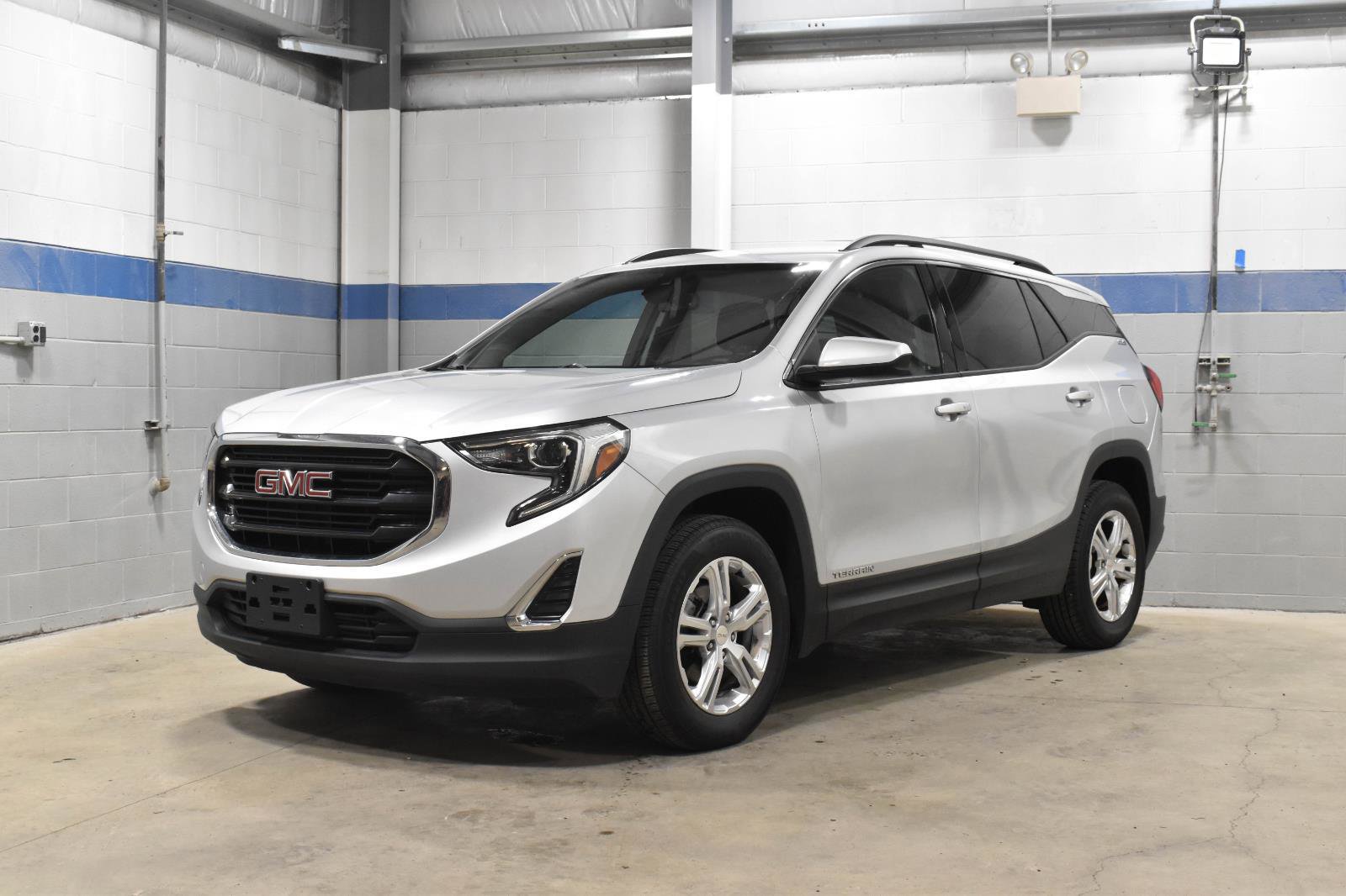 Used 2020 GMC Terrain SLE w/ Driver Convenience Package AWD/4WD image 5