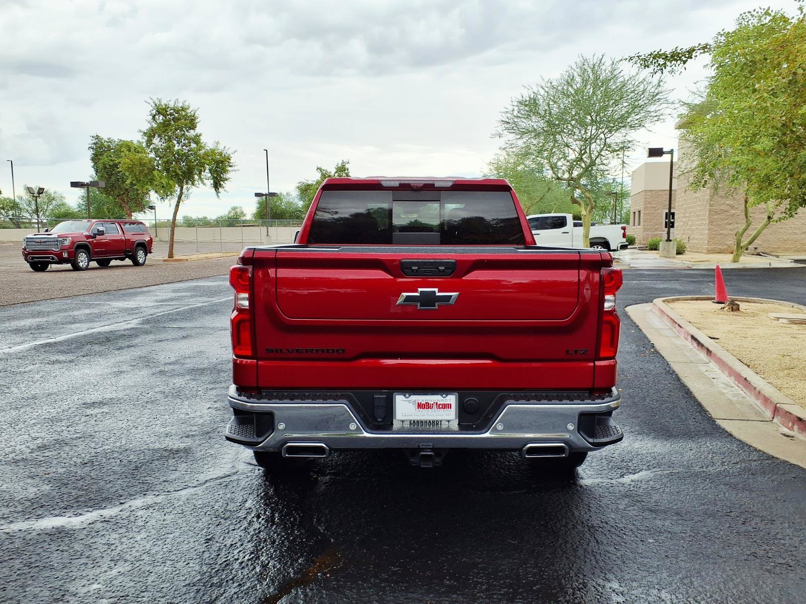 Used 2023 Chevrolet Silverado 1500 LTZ w/ LTZ Premium Package AWD/4WD image 6