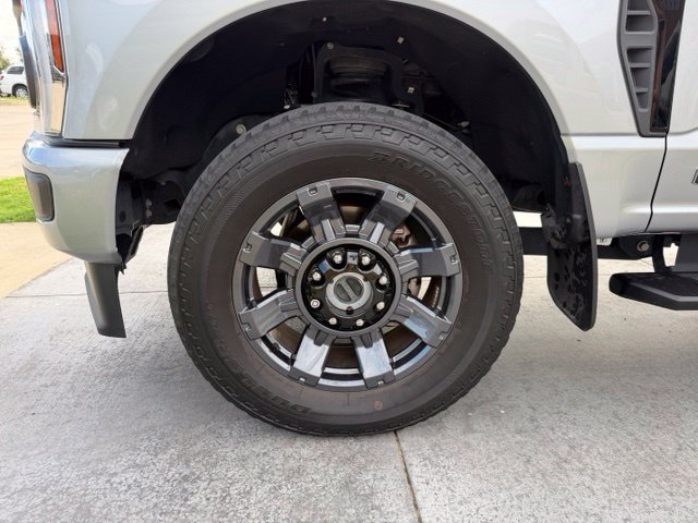 Used 2024 Ford F250 Lariat w/ Sport Appearance Package AWD/4WD image 4