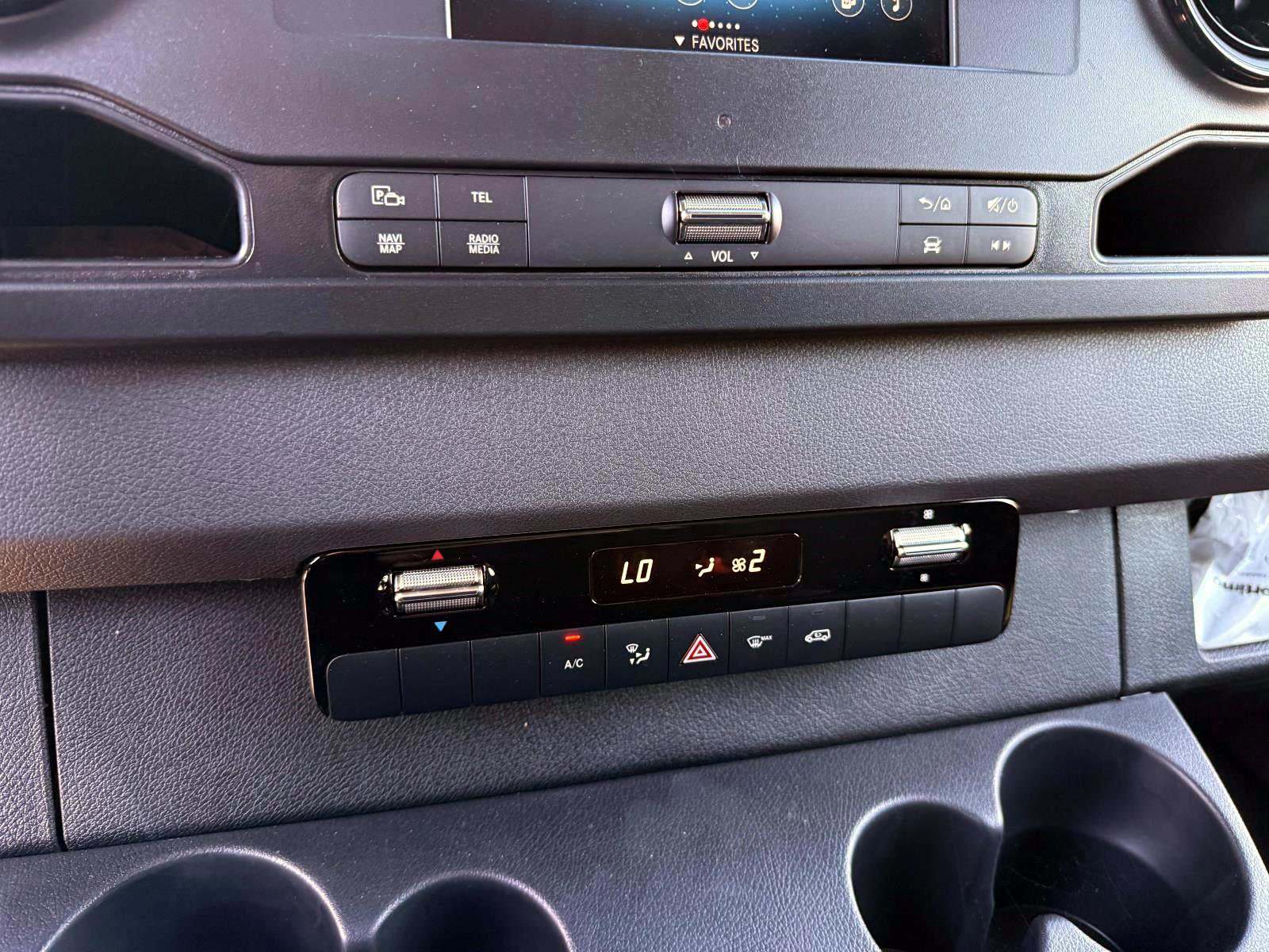 Used 2024 Mercedes-Benz Sprinter 144 Cargo image 26