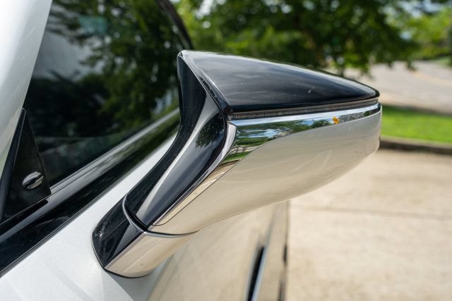 Used 2021 Lexus LC 500 Convertible w/ Touring Package RWD image 12