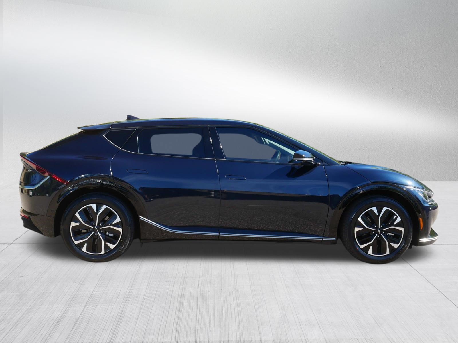Certified 2024 Kia EV6 Wind w/ Wind Technology Package AWD/4WD image 8