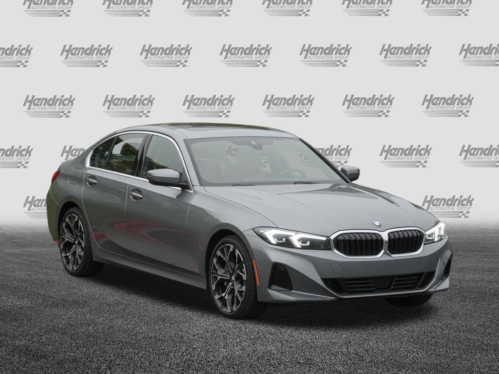 Certified 2025 BMW 330i Sedan RWD image 2