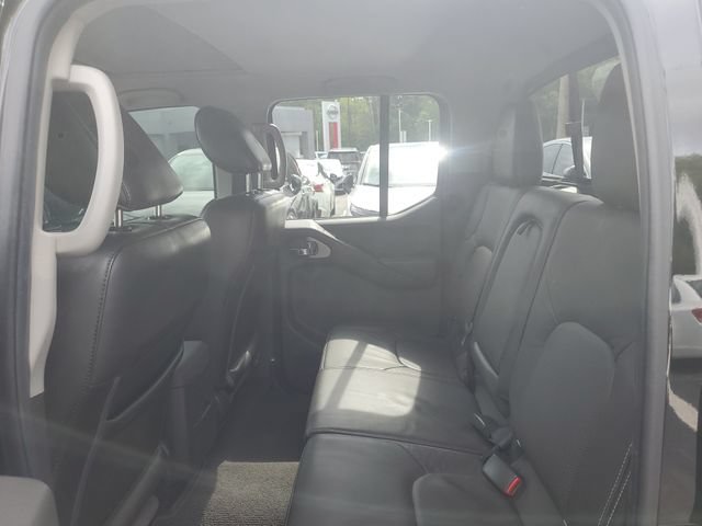 Used 2014 Nissan Frontier PRO-4X w/ Pro-4x Luxury Package AWD/4WD image 9