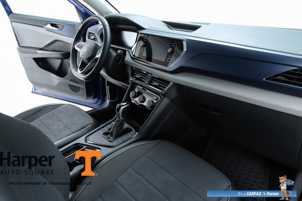 Used 2023 Volkswagen Taos SE w/ Panoramic Sunroof Package image 31