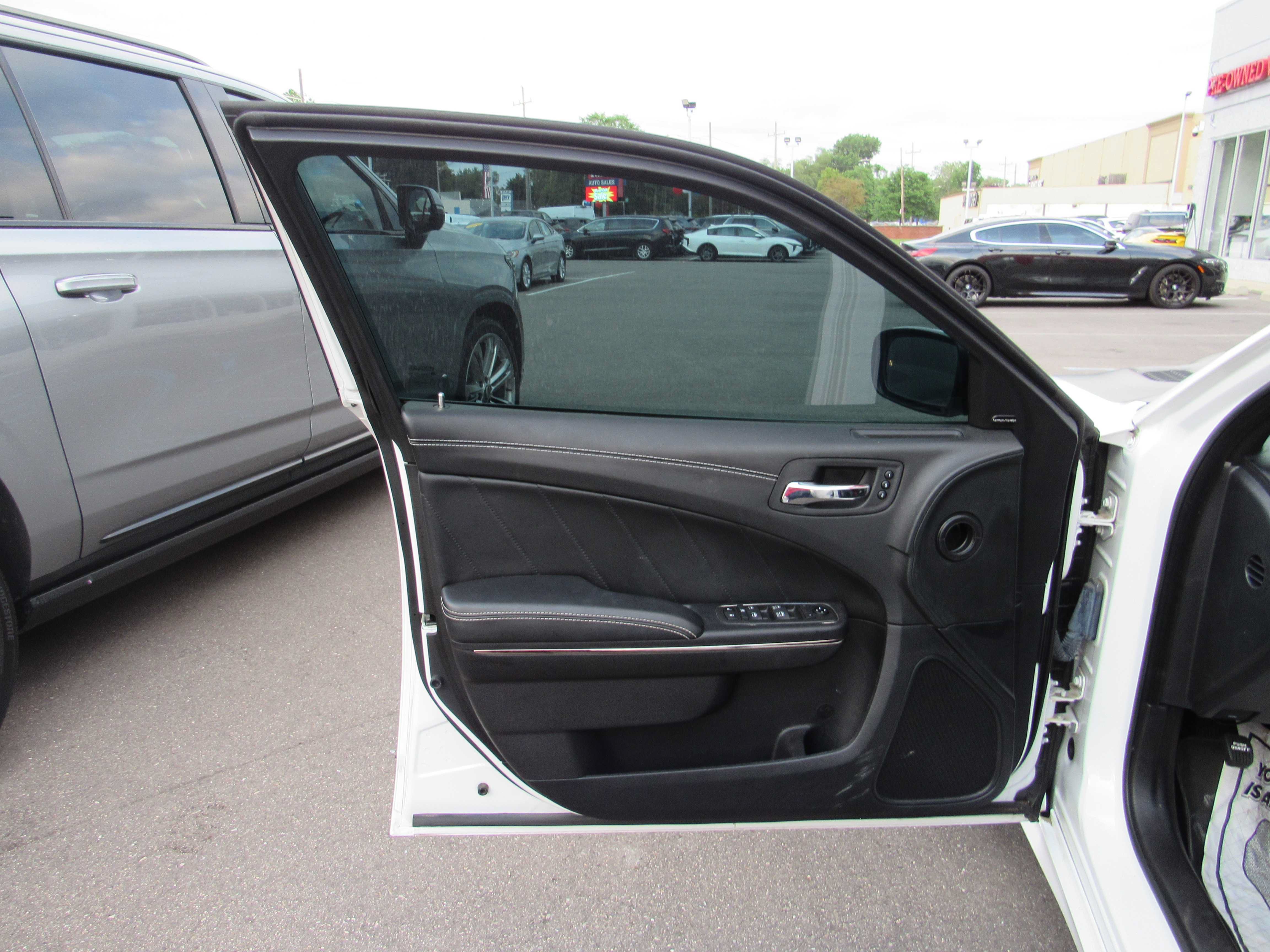Used 2021 Dodge Charger SRT Hellcat RWD image 16
