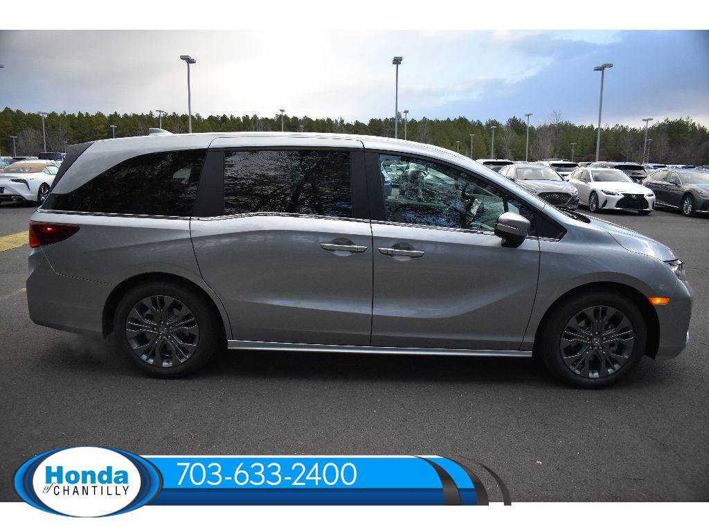 New 2026 Honda Odyssey Touring image 8