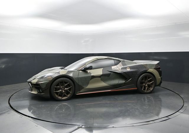 Used 2021 Chevrolet Corvette Stingray Preferred Cpe w/ Z51 Performance Package RWD image 3