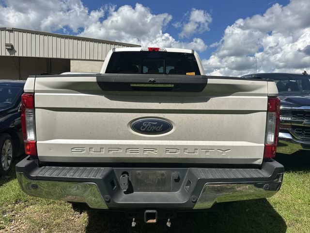 Used 2017 Ford F250 Lariat w/ Lariat Ultimate Package AWD/4WD image 4