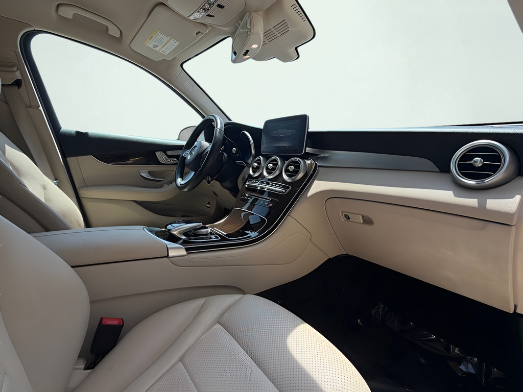 Used 2016 Mercedes-Benz GLC 300 image 19