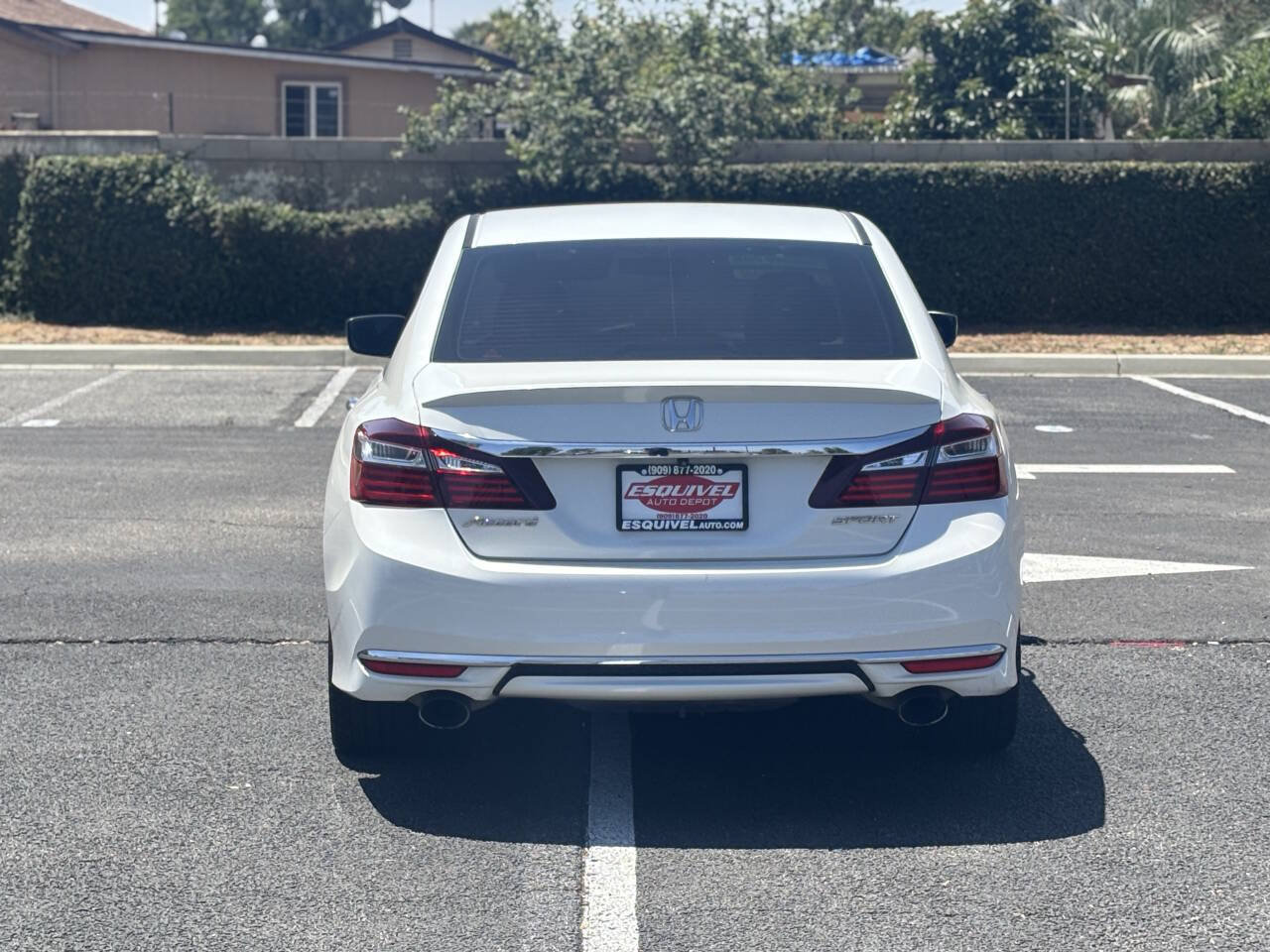 Used 2017 Honda Accord Sport image 6