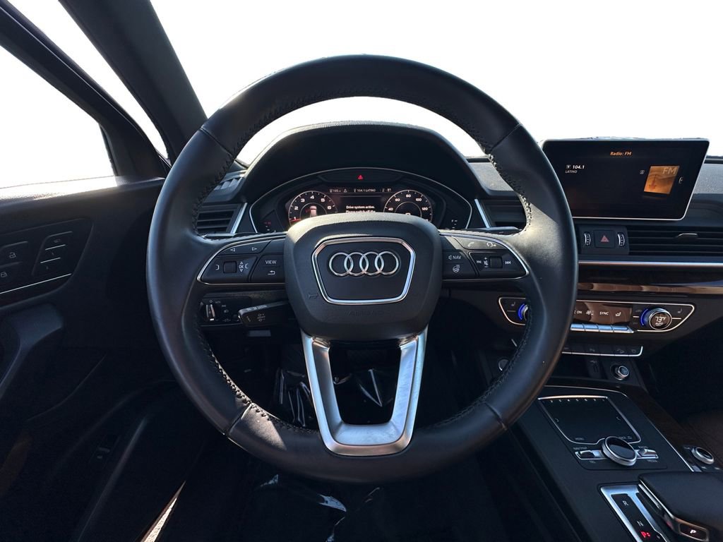 Used 2020 Audi Q5 2.0T Premium Plus w/ Premium Plus Package AWD/4WD image 12