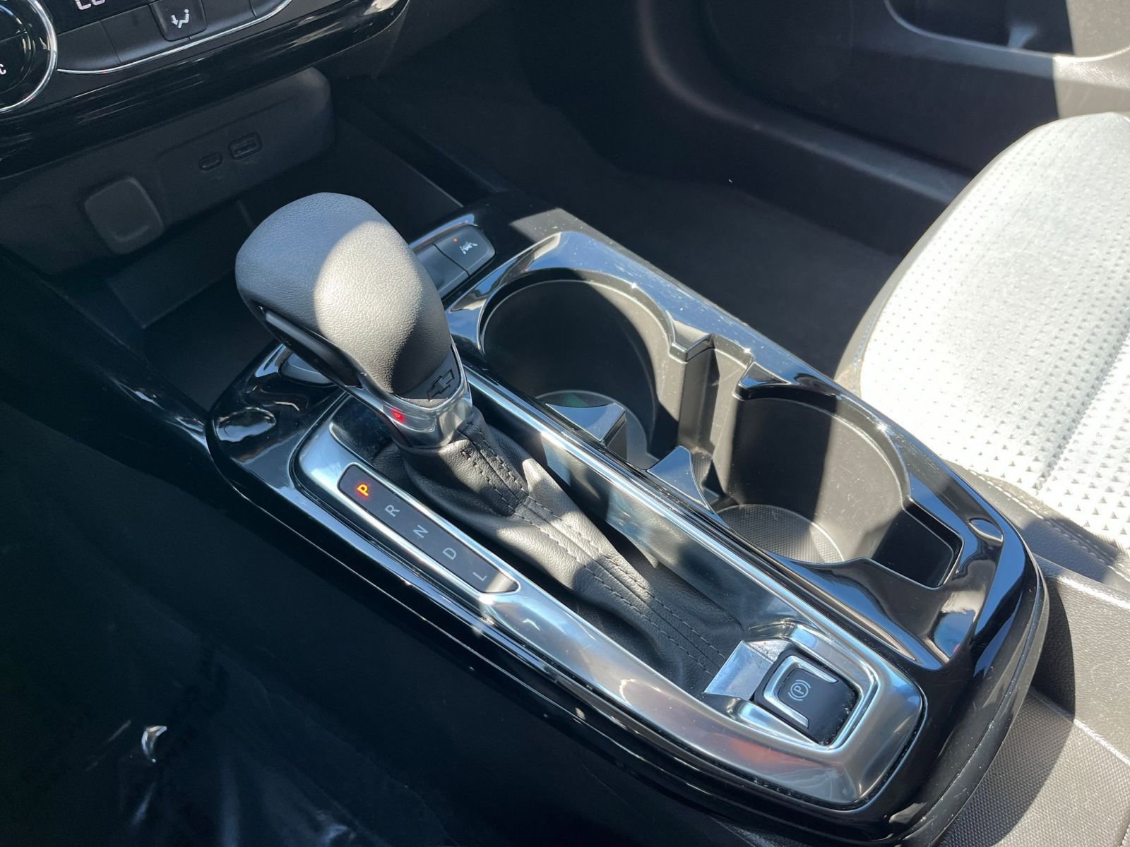 Used 2025 Chevrolet Trax LT image 41