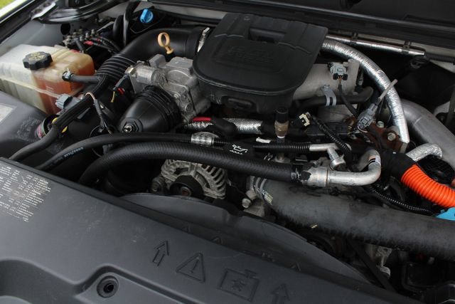 Used 2011 Chevrolet Silverado 3500 W/T AWD/4WD image 17