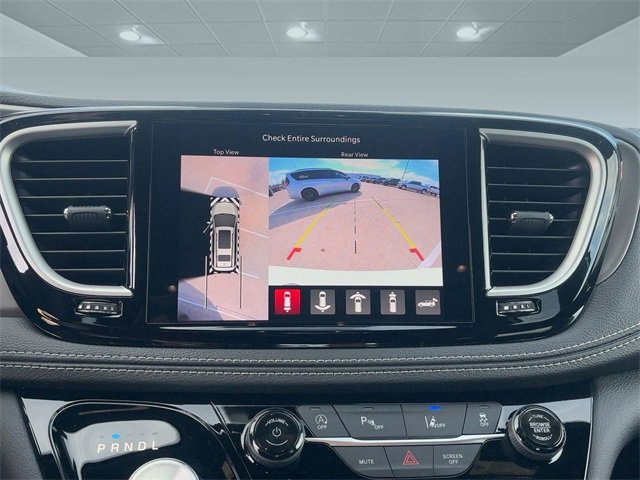 New 2026 Chrysler Pacifica Select w/ S Appearance Package image 23