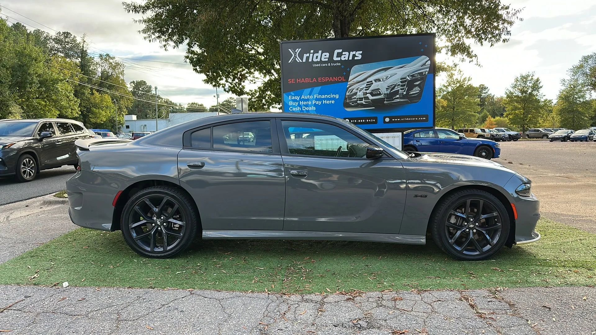 Used 2023 Dodge Charger R/T w/ Blacktop Package image 5