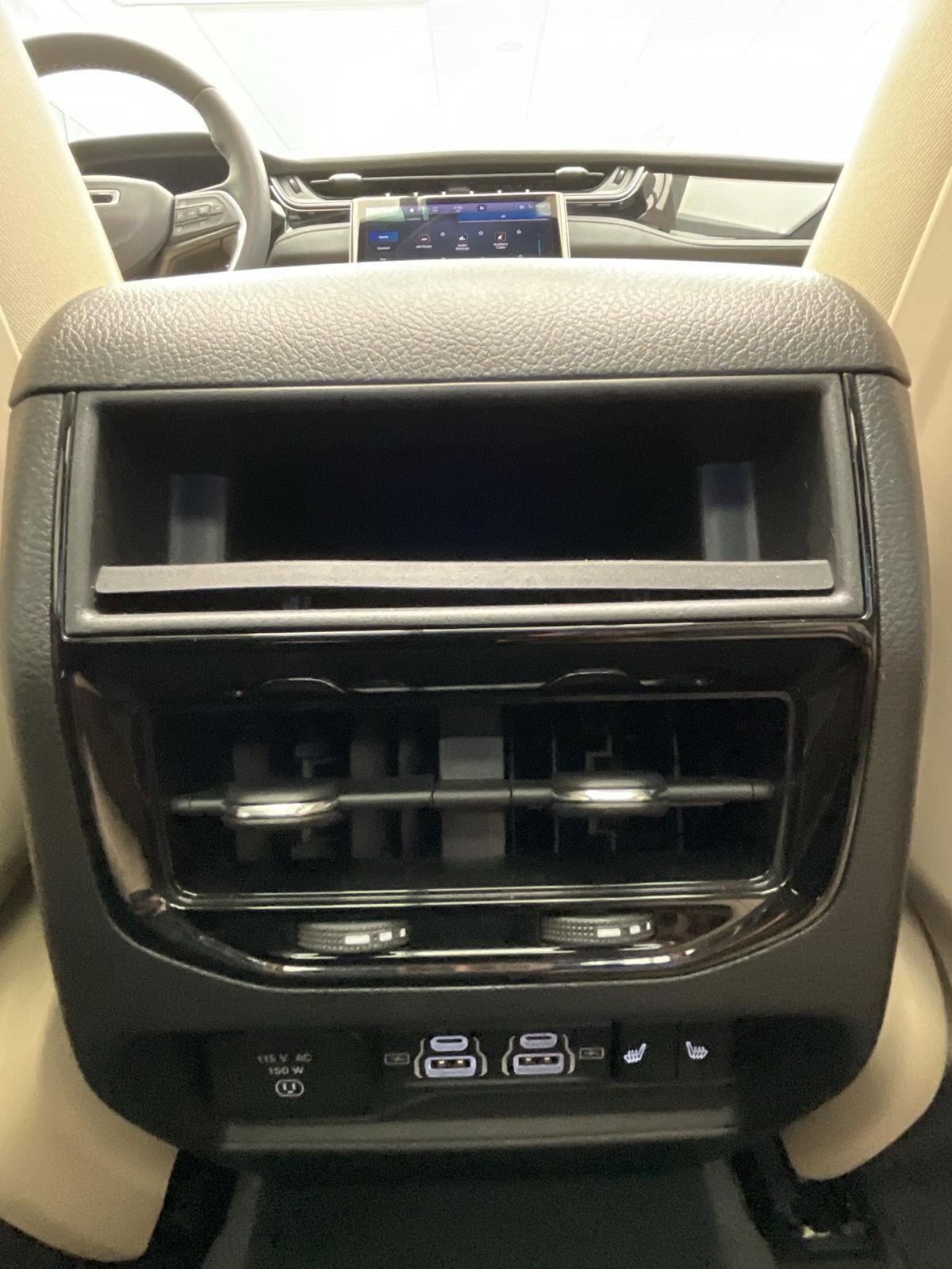 Used 2024 Jeep Grand Cherokee Limited 4xe image 15