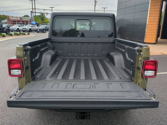 New 2026 Jeep Gladiator Sport AWD/4WD image 13