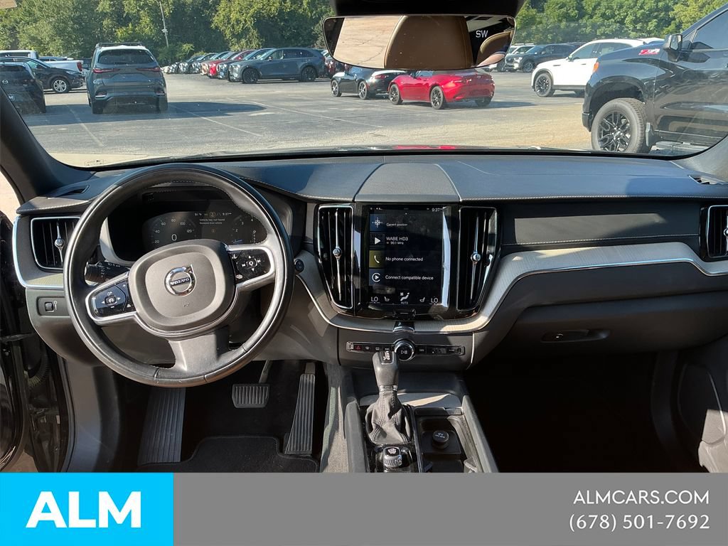 Used 2018 Volvo XC60 T5 Inscription w/ Luxury Seat Package AWD/4WD image 13
