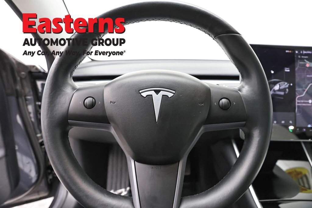 Used 2018 Tesla Model 3 Long Range image 10