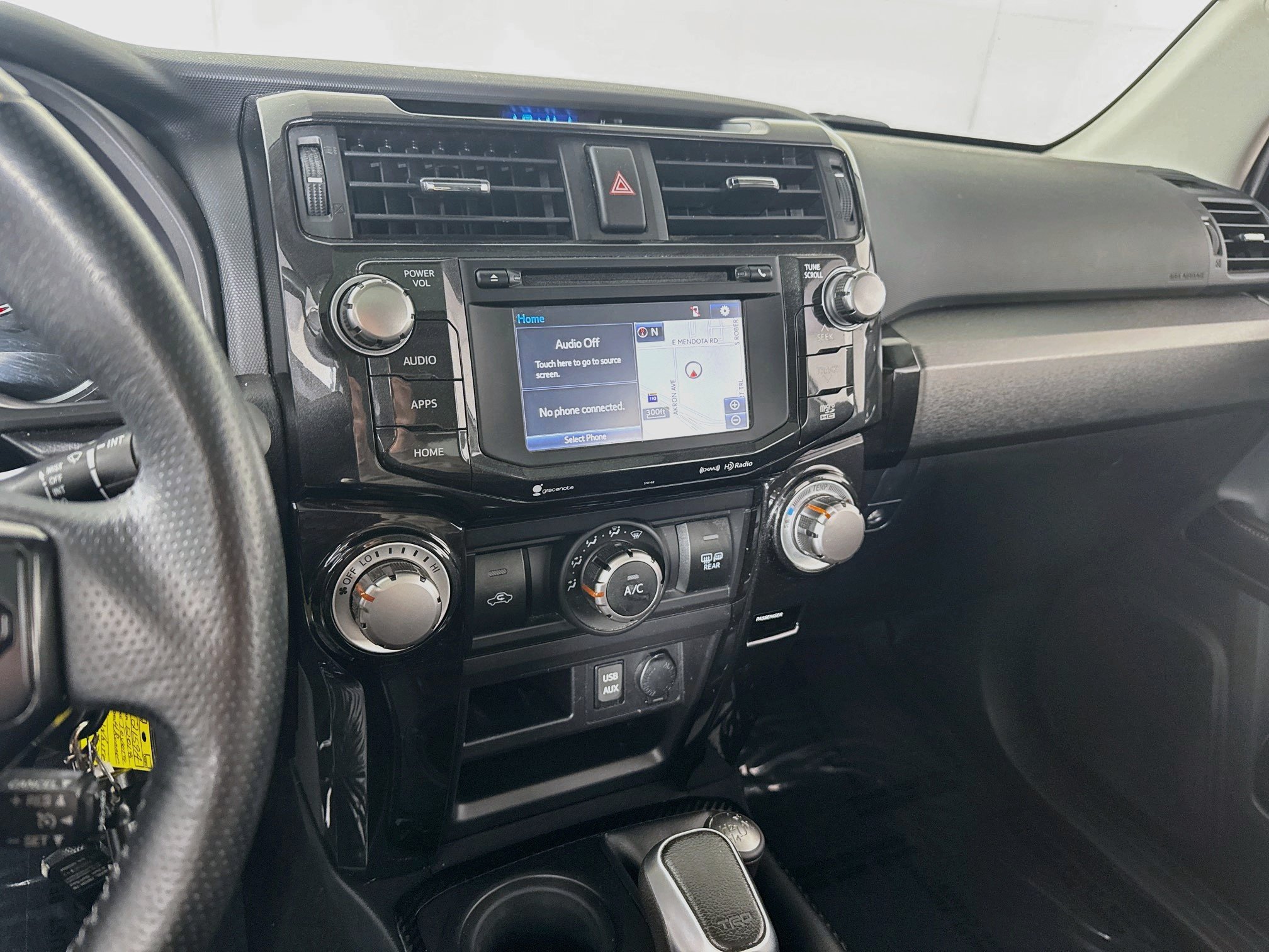 Used 2018 Toyota 4Runner TRD Off-Road Premium AWD/4WD image 16