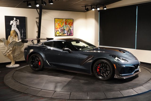 Used 2019 Chevrolet Corvette ZR1 RWD image 12