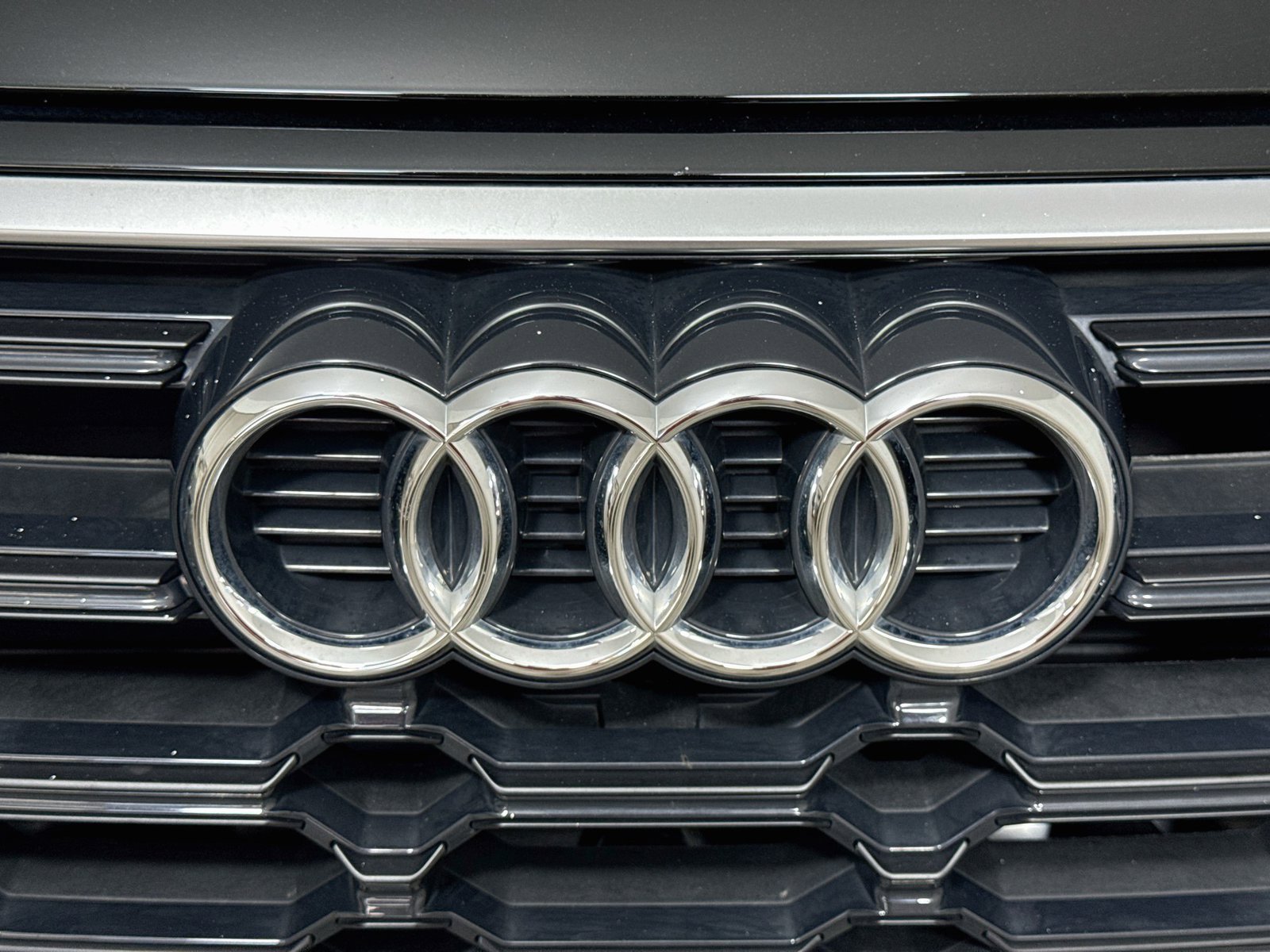 Used 2024 Audi Q5 2.0T Premium w/ Convenience Package AWD/4WD image 30