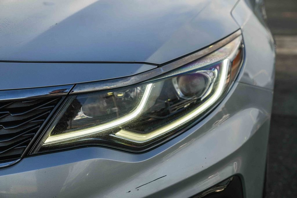 Used 2019 Kia Optima LX image 10