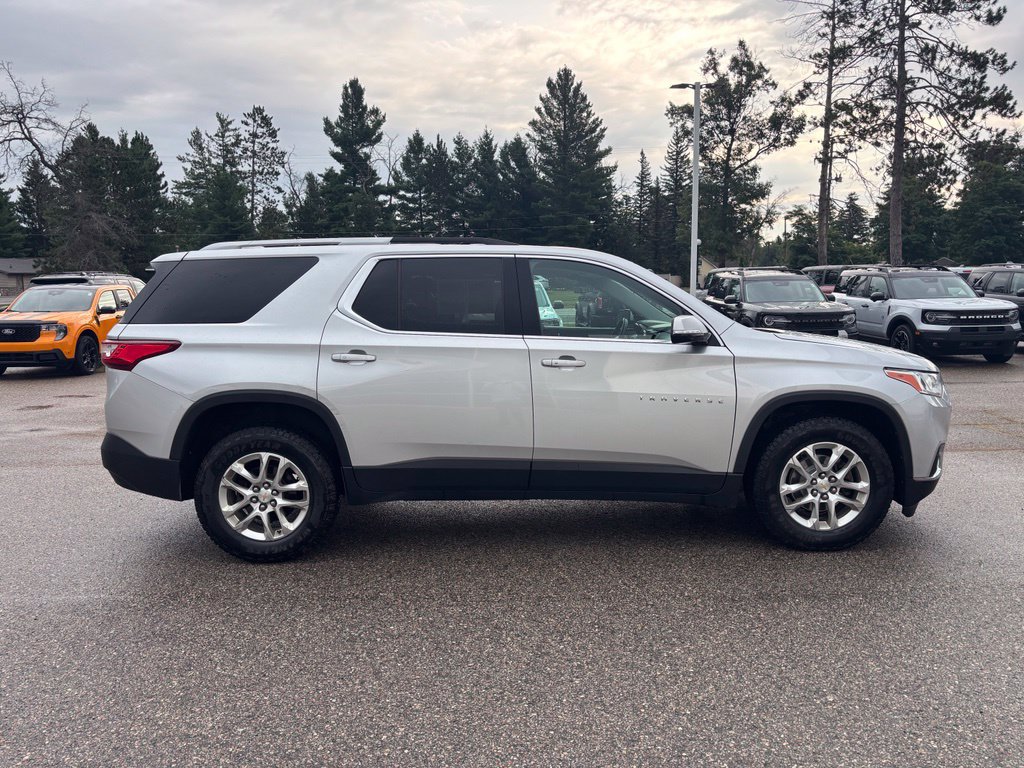 Used 2018 Chevrolet Traverse LT w/ LPO, Floor Liner Package AWD/4WD image 2