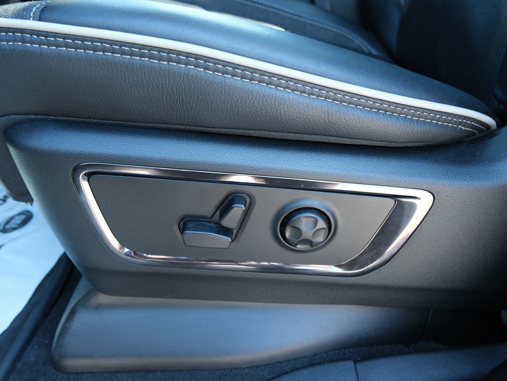 Used 2025 RAM 1500 Limited image 27