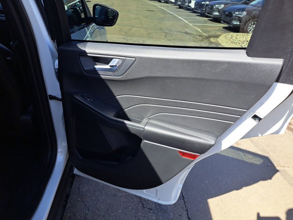 Used 2024 Ford Escape ST-Line w/ Tech Pack #1 image 18