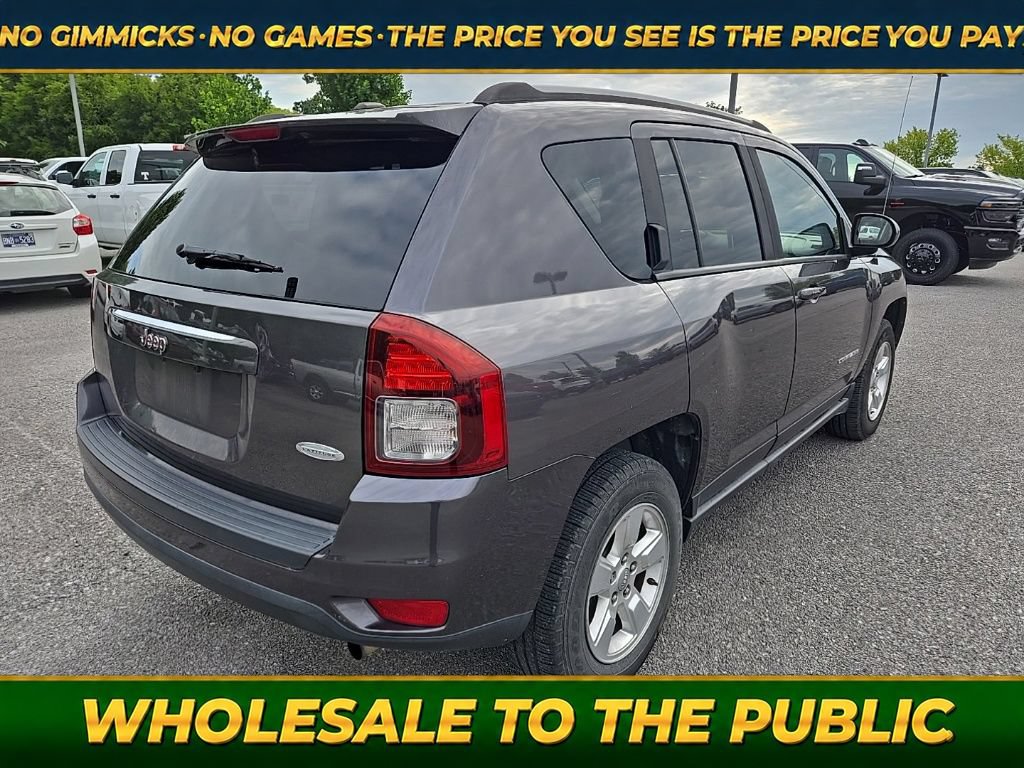 Used 2015 Jeep Compass Latitude FWD image 7