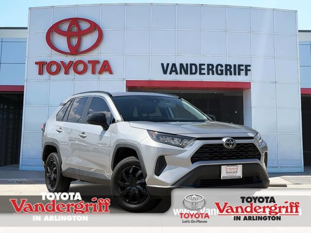 Used 2021 Toyota RAV4 LE FWD image 1