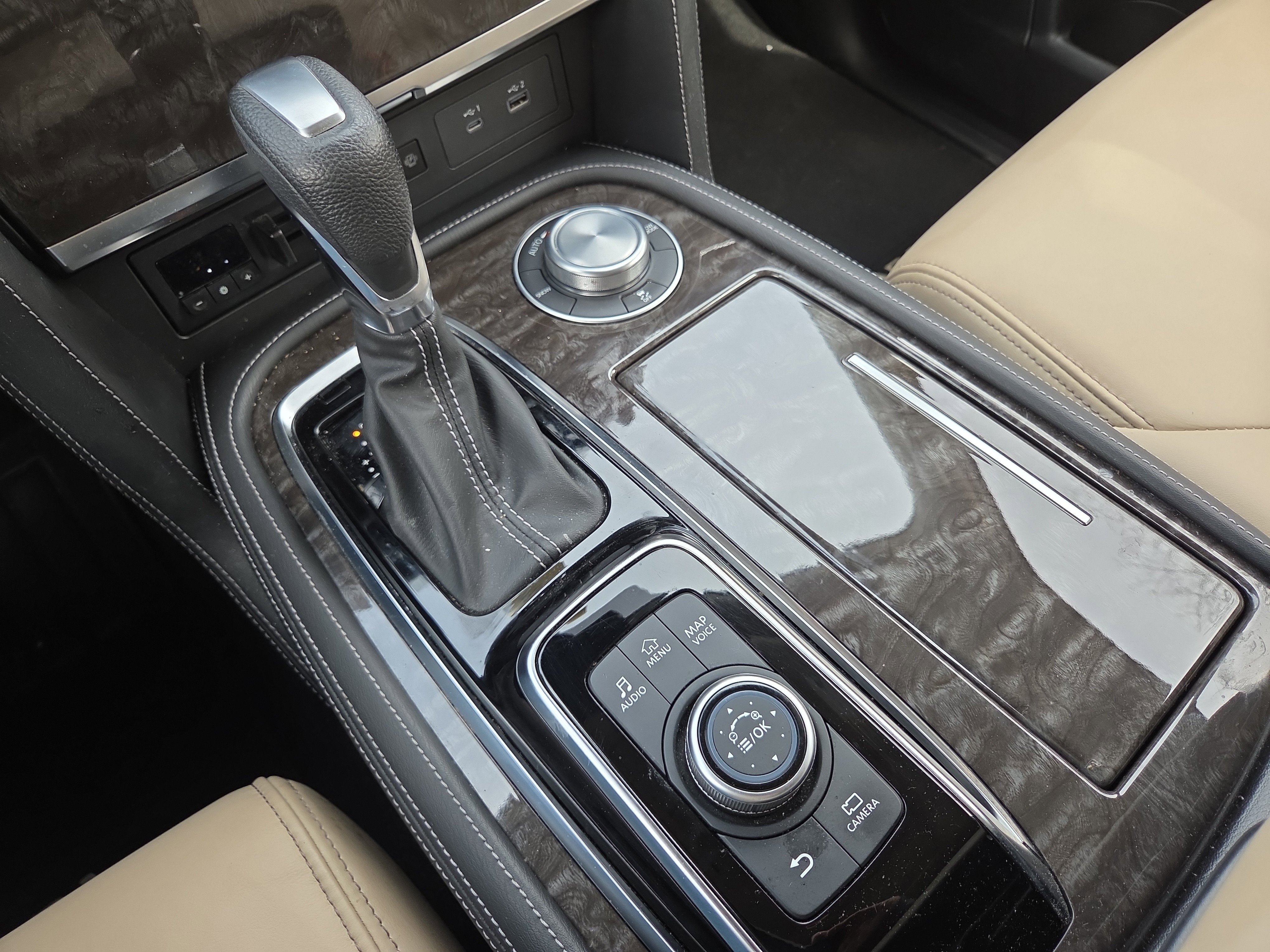 Used 2023 Nissan Armada Platinum w/ Cargo Package image 31