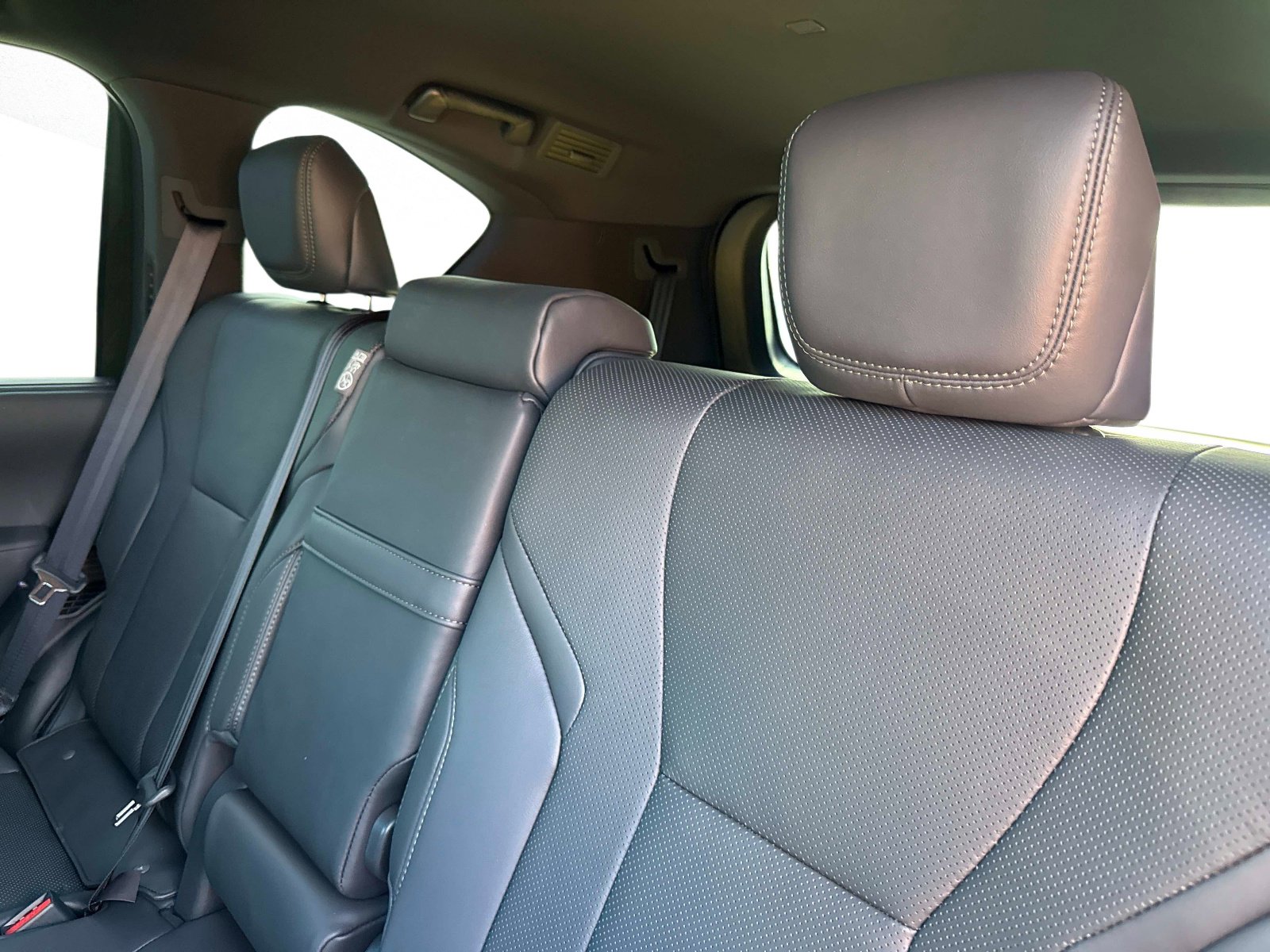 Certified 2025 Lexus LX 700h Overtrail image 15