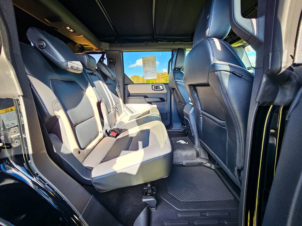 Used 2024 Ford Bronco Wildtrak image 35