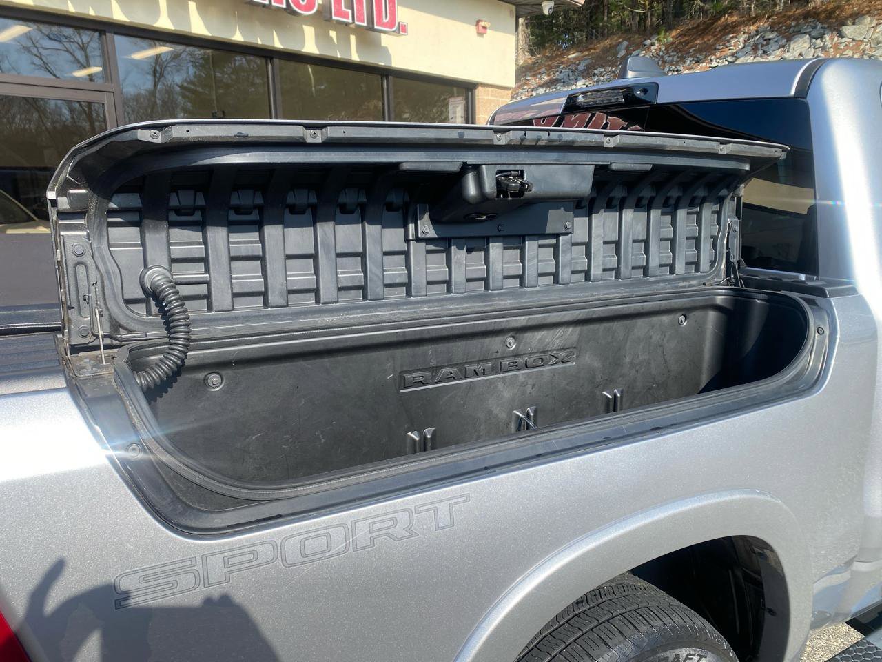 Used 2021 RAM 1500 Laramie w/ Sport Appearance Package AWD/4WD image 38