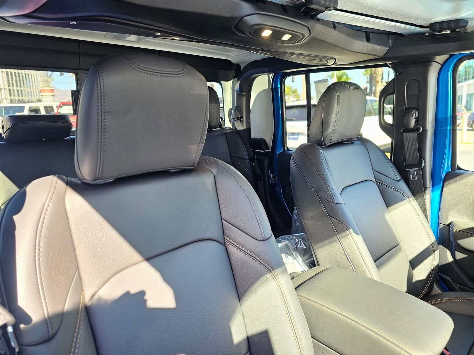 New 2026 Jeep Gladiator Sahara image 27