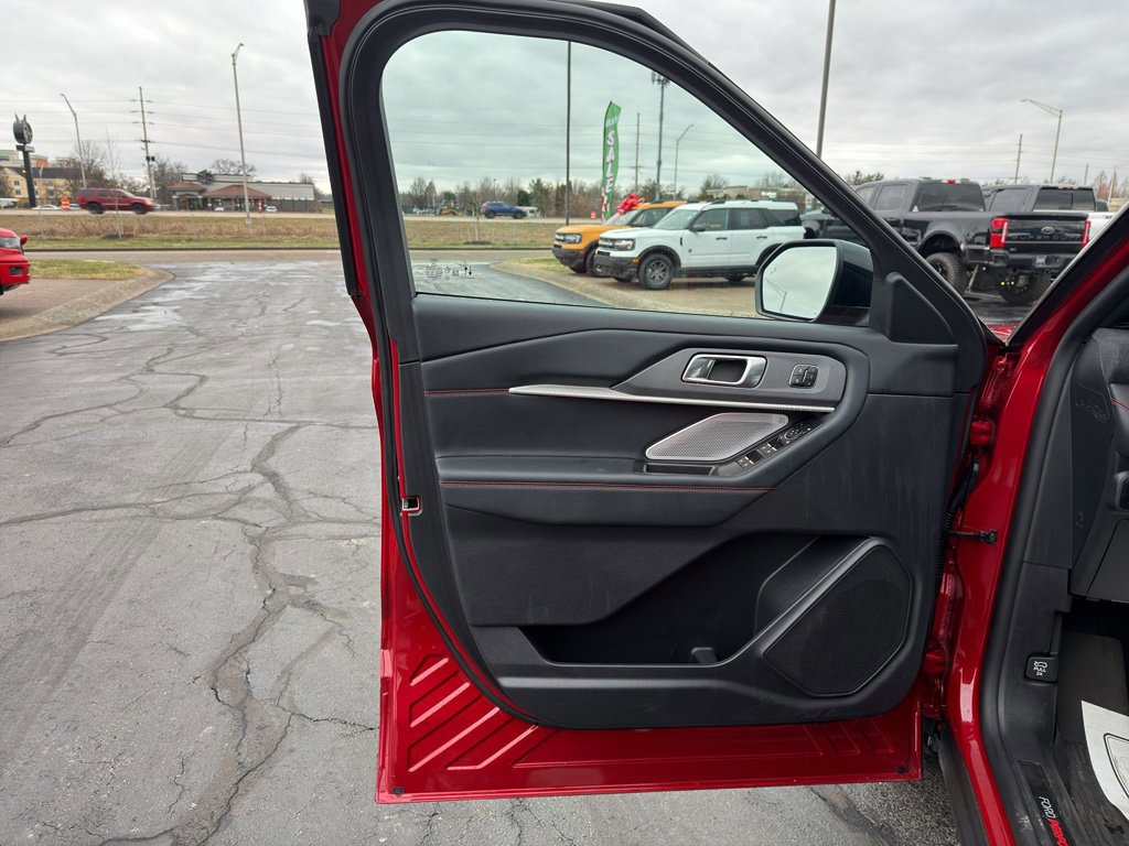 Used 2025 Ford Explorer ST w/ Sun And Sound Package image 13