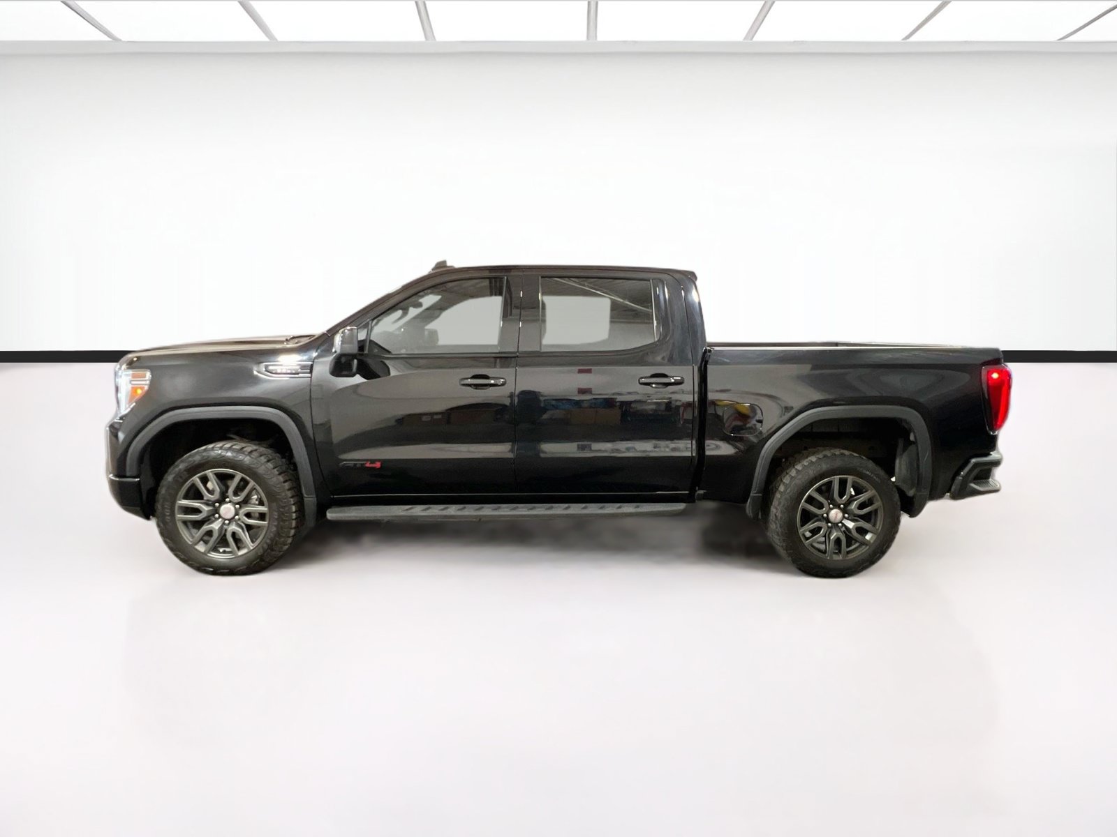 Used 2022 GMC Sierra 1500 AT4 w/ AT4 Premium Package AWD/4WD image 24