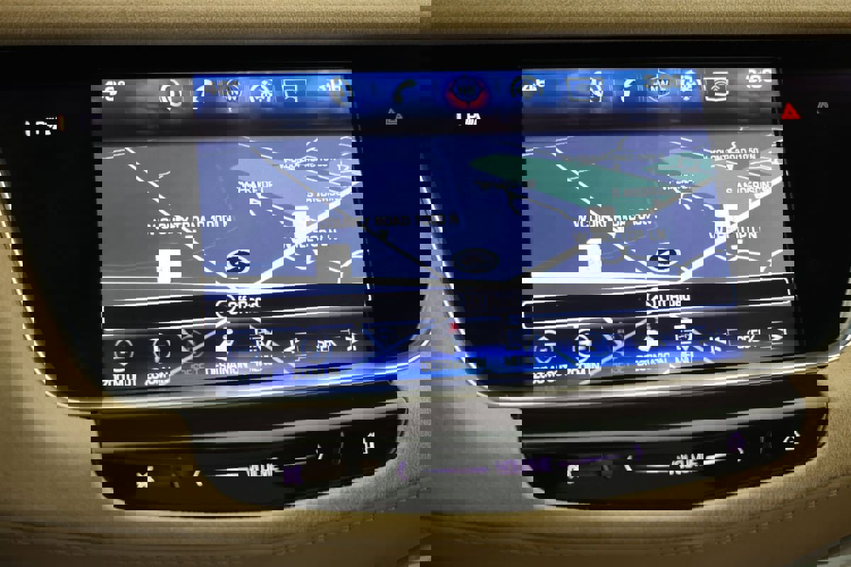 Used 2017 Cadillac XT5 Platinum image 8