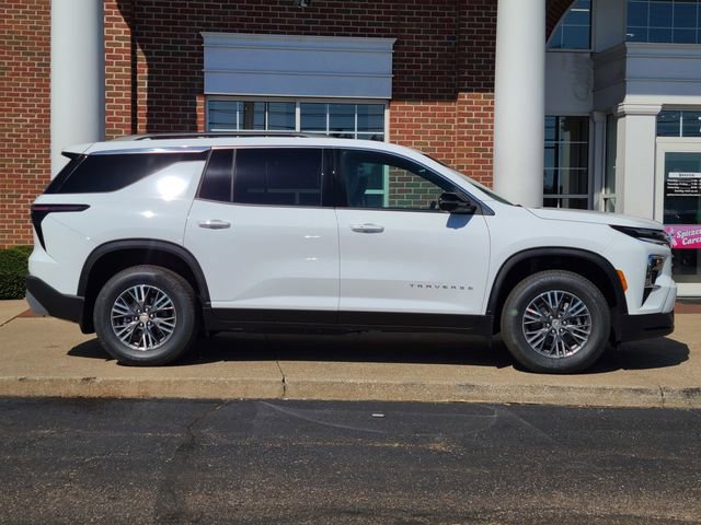New 2026 Chevrolet Traverse LT w/ Driver Confidence Package image 4