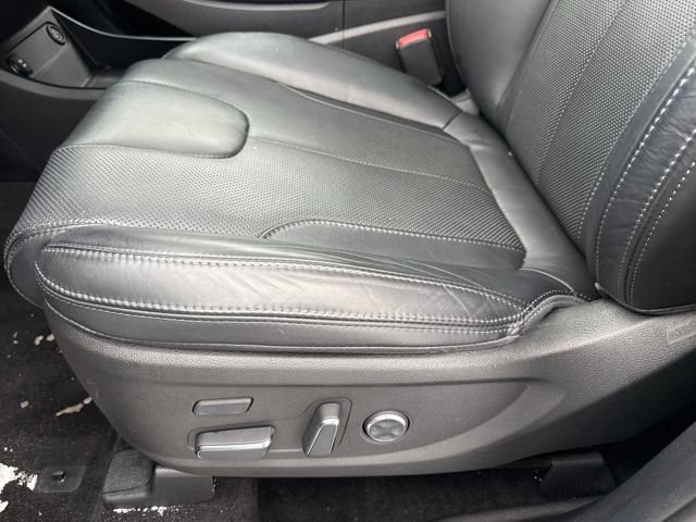 Certified 2023 Hyundai Santa Fe Calligraphy image 12