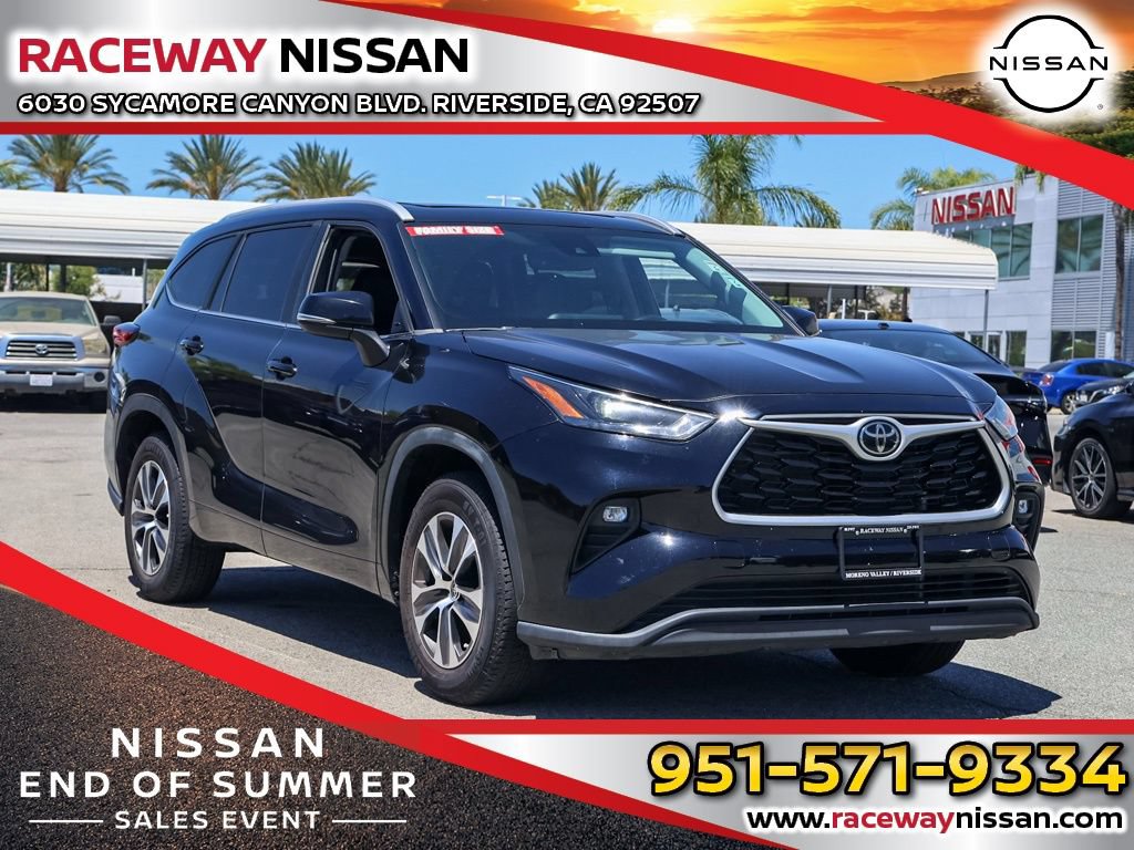 Used 2023 Toyota Highlander XLE FWD image 1