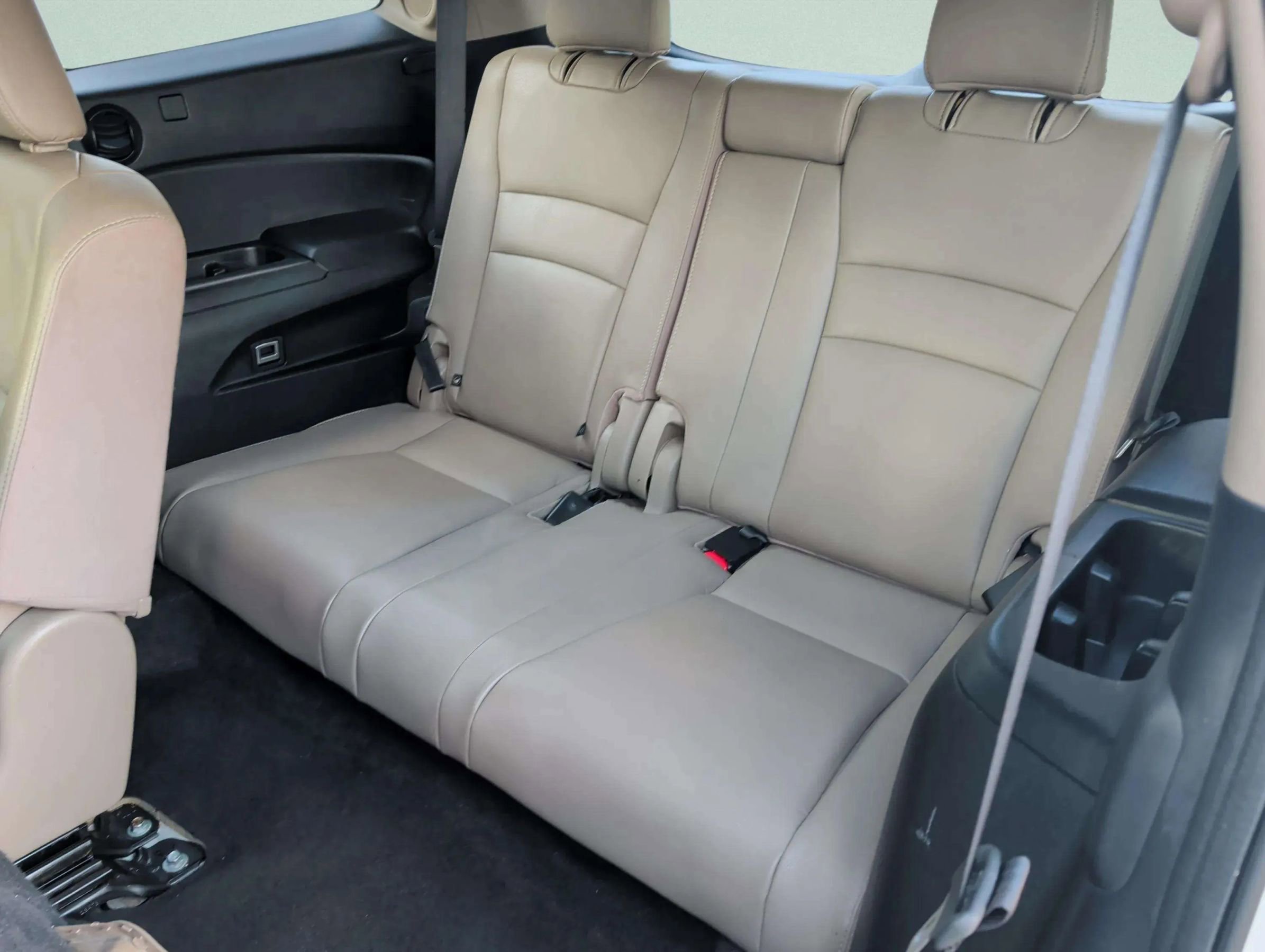 Used 2017 Honda Pilot Touring image 35