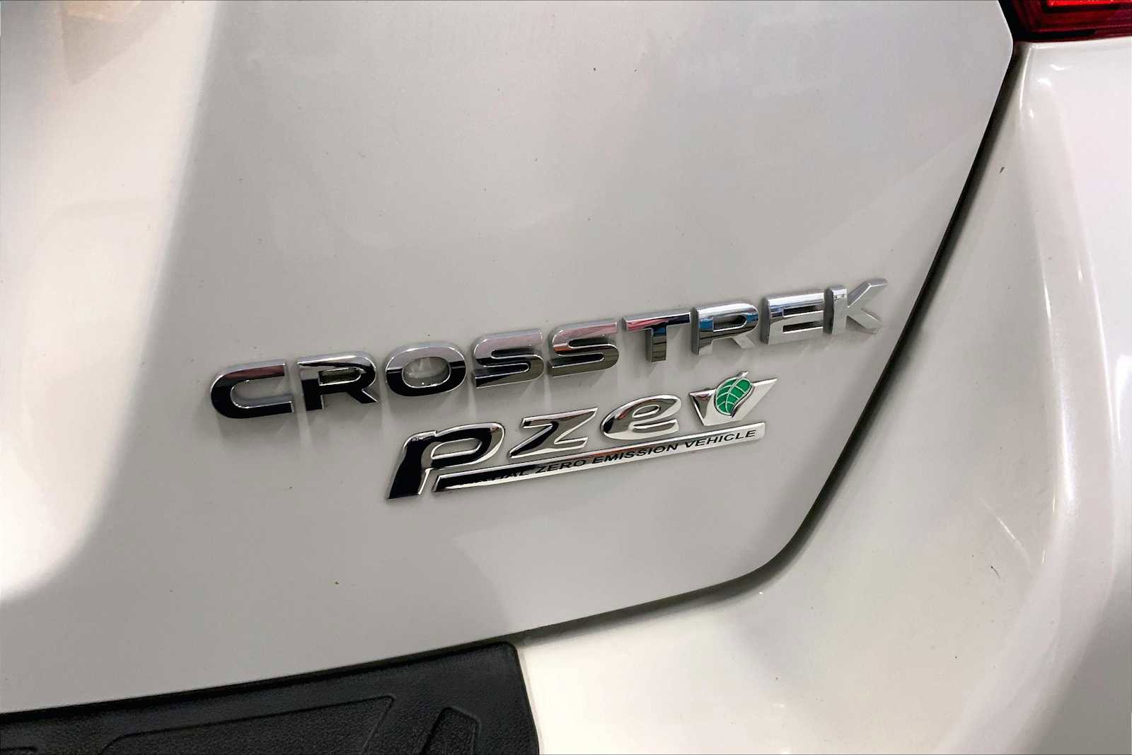 Used 2017 Subaru Crosstrek 2.0i Limited image 9