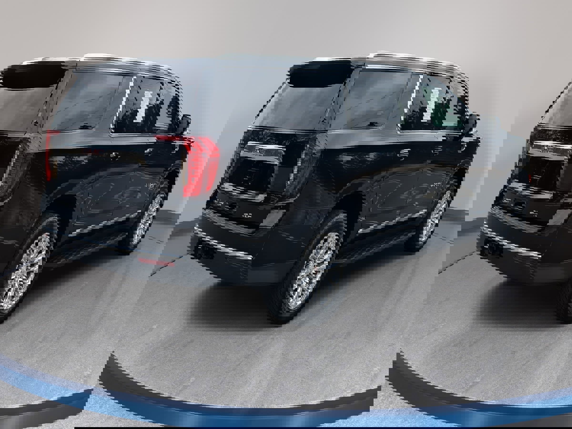 Used 2023 GMC Yukon XL SLT image 5